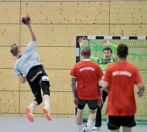 Fritz Schäfer Spiel, Foto 49 von 63