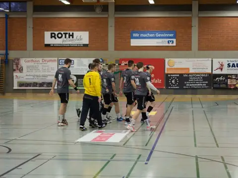 H1 - Mühlheim 17.03.2018, Foto 1 von 50