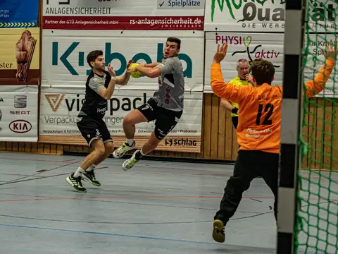 H1 - TuS Danzenberg II 25.01.20, Foto 38 von 53