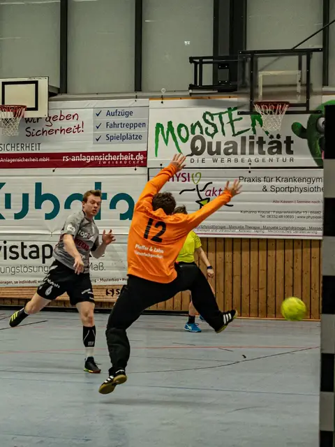 H1 - TuS Danzenberg II 25.01.20, Foto 40 von 53
