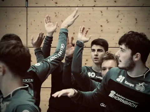 H1 - TuS KL Dansenberg 2, Foto 1 von 32