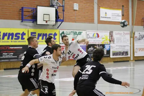 H1 - TV 05 Mülheim 03-11-18, Foto 3 von 31
