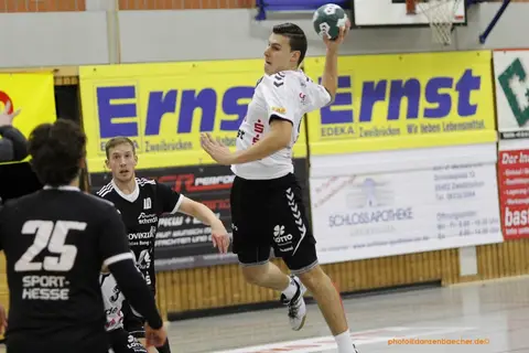 H1 - TV 05 Mülheim 03-11-18, Foto 6 von 31