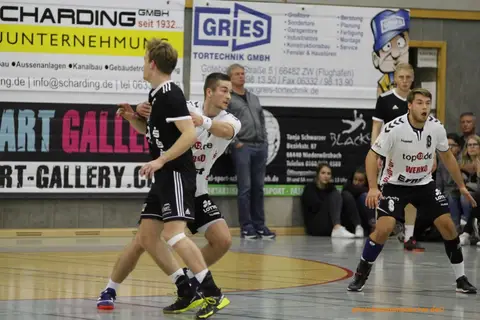 H1 - TV 05 Mülheim 03-11-18, Foto 13 von 31