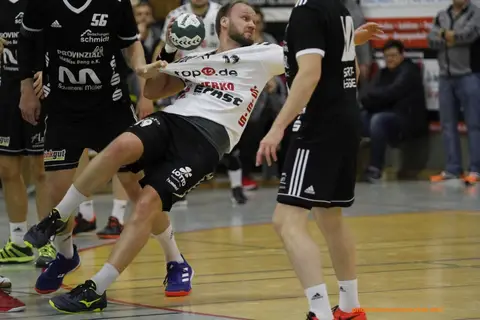 H1 - TV 05 Mülheim 03-11-18, Foto 14 von 31