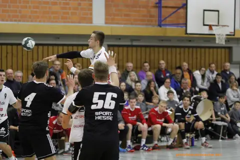 H1 - TV 05 Mülheim 03-11-18, Foto 28 von 31