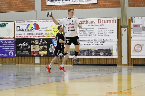H1 - TV 05 Mülheim 03-11-18, Foto 29 von 31