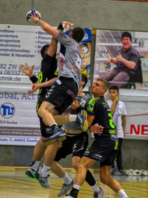 H1 - TV Mundenheim 14.12.19, Foto 74 von 82