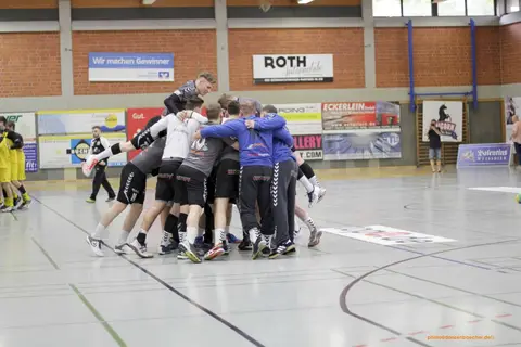 SV64 H1 vs. VTV Mundenheim, Foto 2 von 85