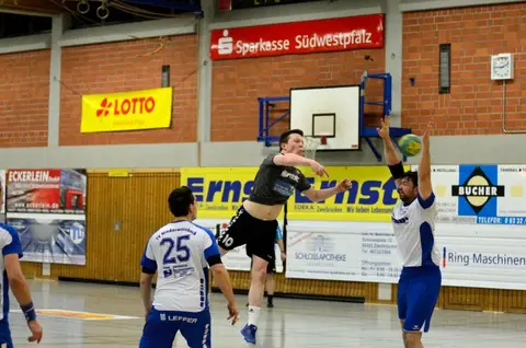 H2 - TV Niederwürzbach, Foto 27 von 34